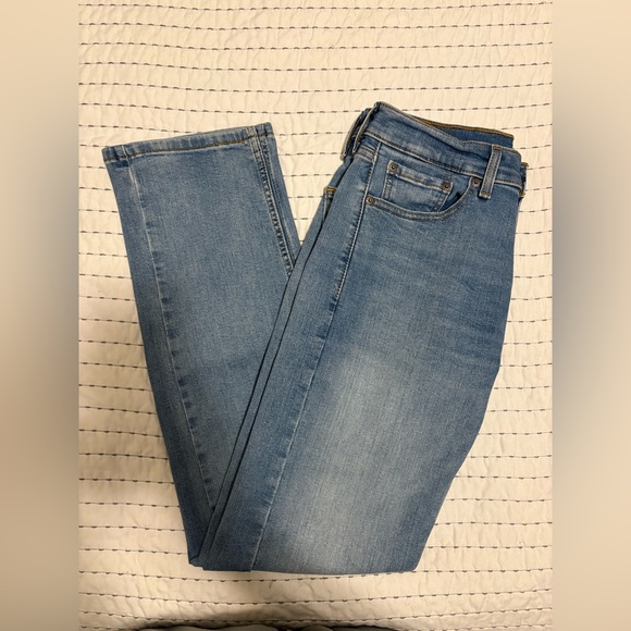 Levi's Denim - Levi's Blue Straight Leg Jeans Classic Style